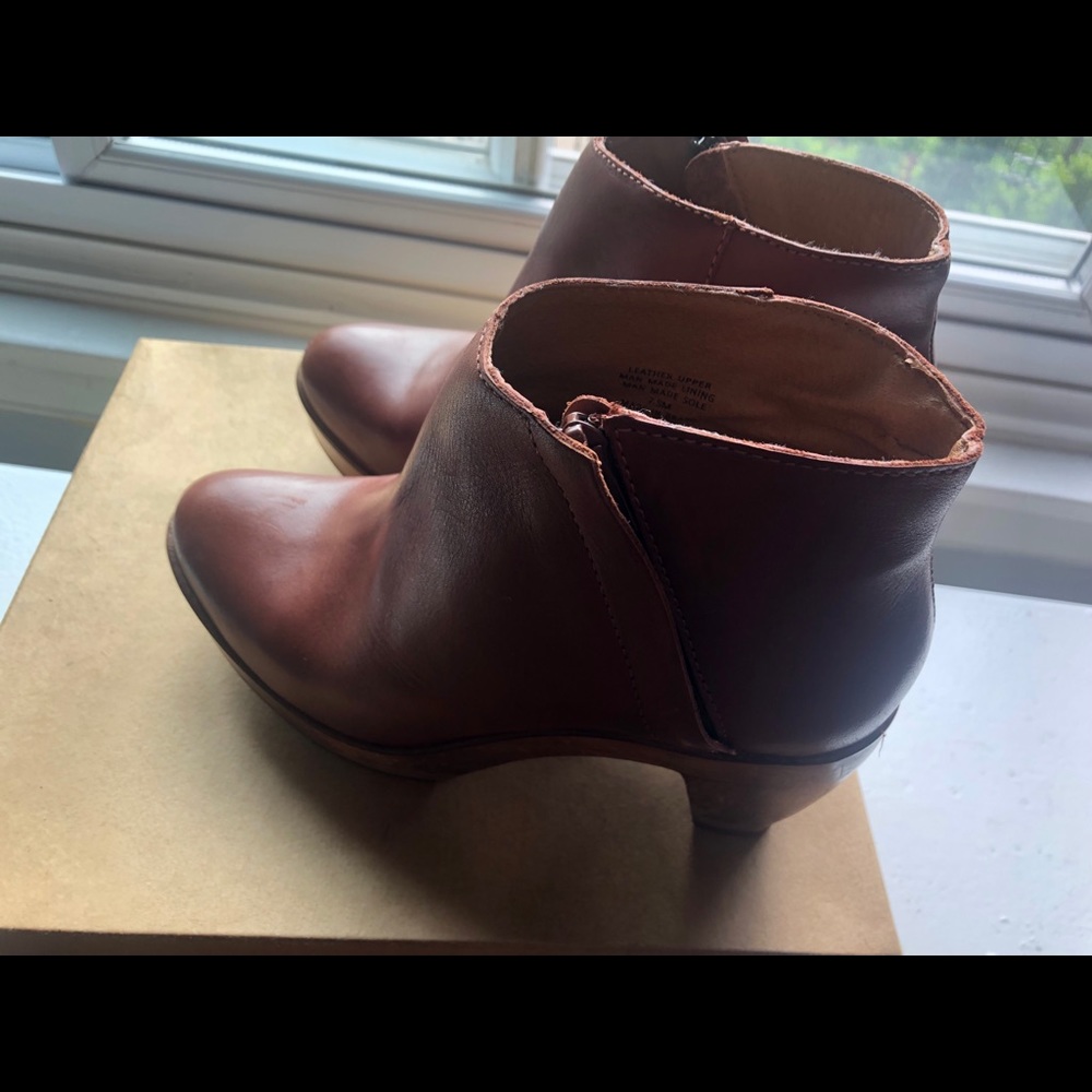 Booties Kelsi Dagger Brooklyn